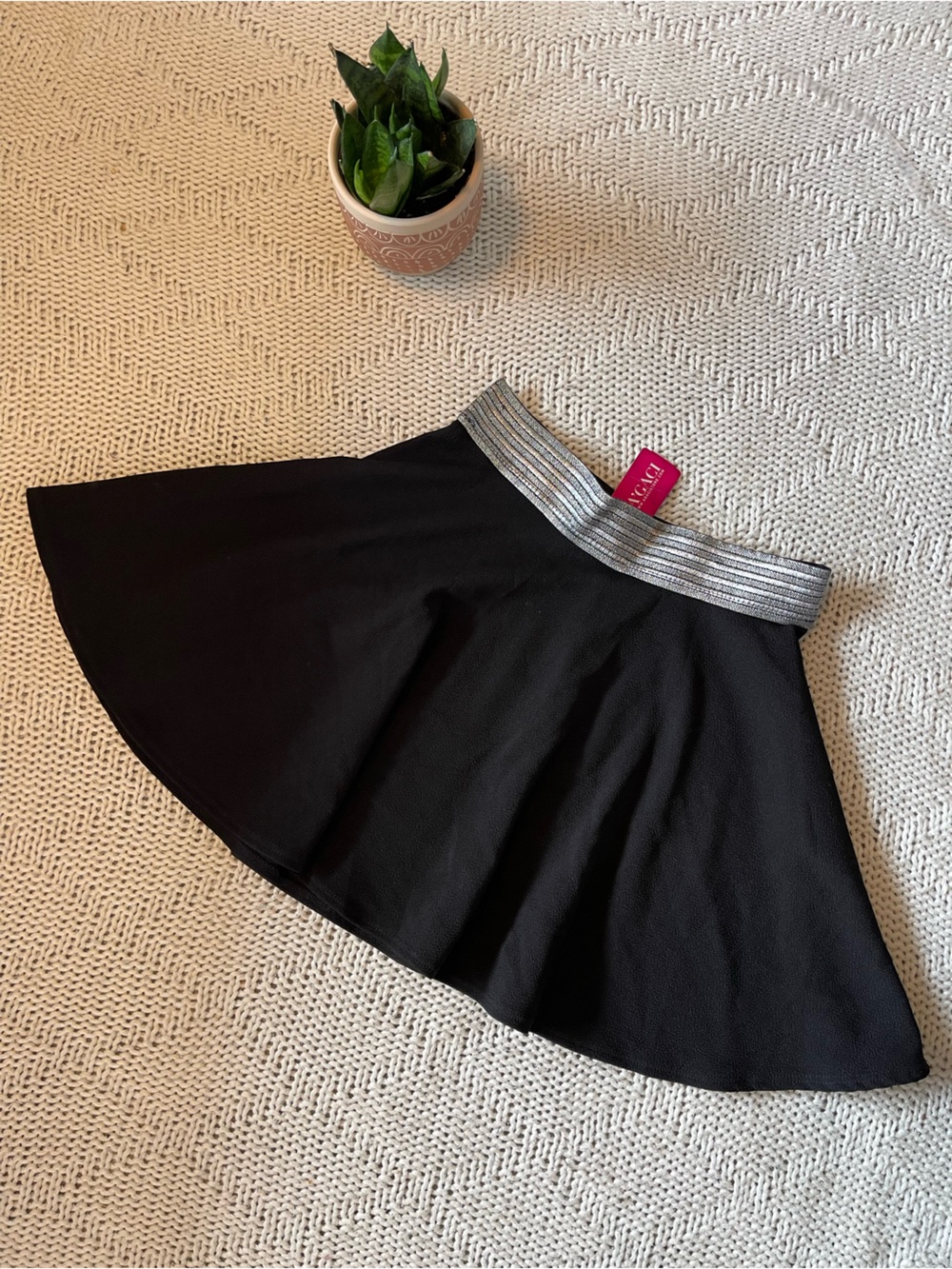 A’gaci Black Skater Mini Skirt Silver Metallic Waistband NWT Medium Y2K